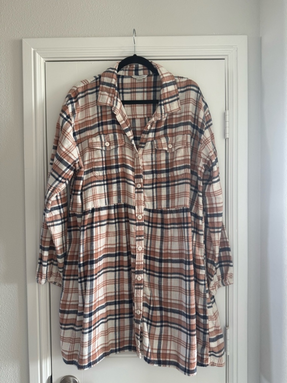 American Eagle Plaid Button-Up Shirt Dress in Cream, Rust & Navy